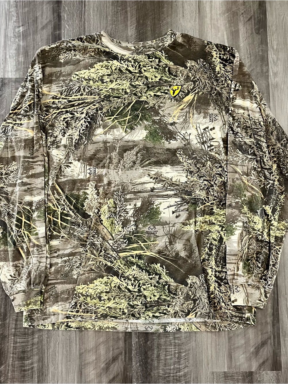Men's Long-Sleeve Camo Performance Shirt - Green/Brown